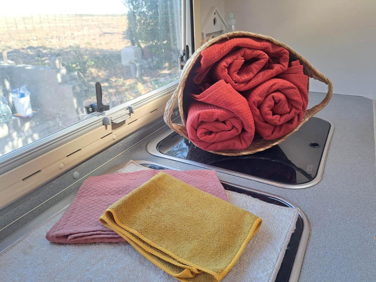 Camping Car A 3 Minutes Du Parc Pairi Daiza Hotel Brugelette Bagian luar foto